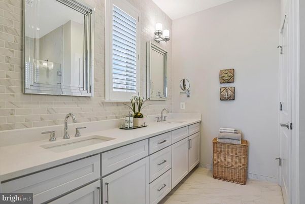 Bathroom, Dual Sink Vanities, Interior, Marble