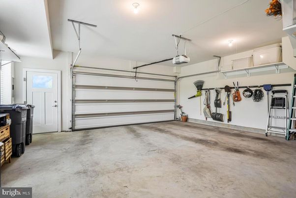 Garage, Interior