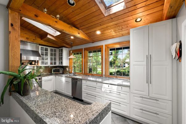 Interior, Kitchen, Recessed Lighting, Stainless Steel Appliances, Wooden Beams, Wooden Ceilings