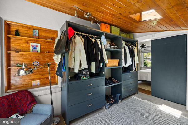Interior, Walk-in Closets, Wooden Ceilings, Wooden Walls