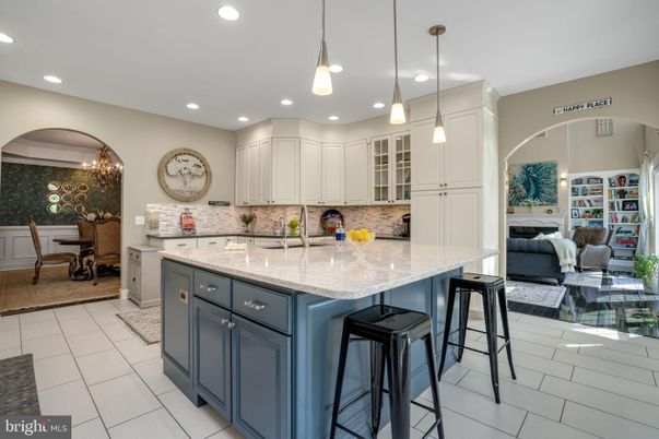 Dining room, Interior, Kitchen, Pendant Lights, Recessed Lighting