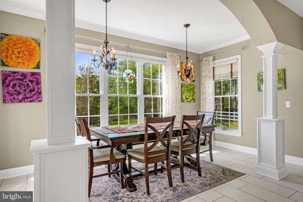 Chandelier, Dining room, Interior, Pendant Lights