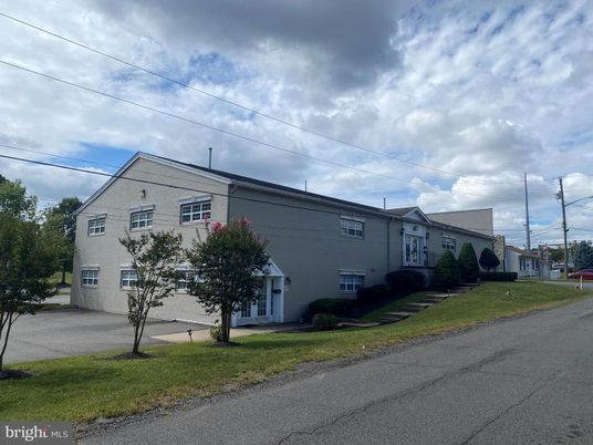 Exterior, Facade, None