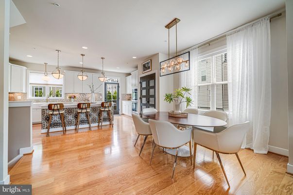 Dining room, Interior, Kitchen, Pendant Lights, Recessed Lighting, Wood Texture Flooring