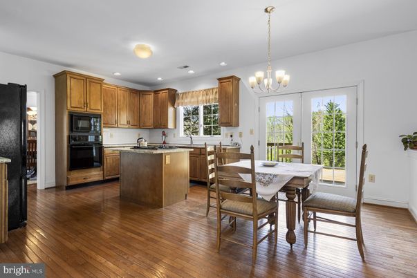 Chandelier, Dining room, Interior, Kitchen, Recessed Lighting, Wood Texture Flooring