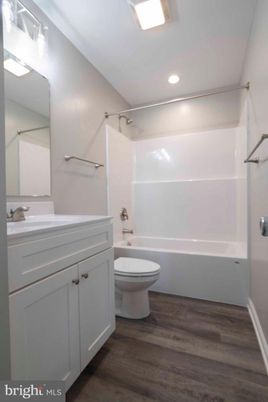 Bathroom, Interior, Recessed Lighting, Wood Texture Flooring