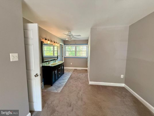 Bathroom, Empty room, Interior