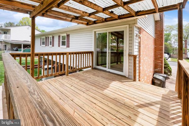 Exterior, Wood Texture Flooring