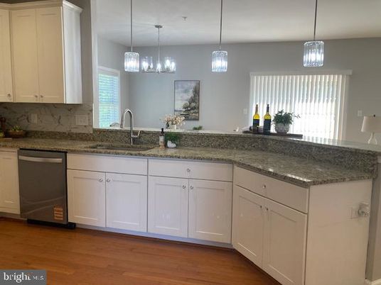 Interior, Kitchen, Pendant Lights, Wood Texture Flooring