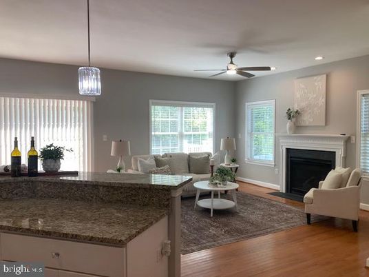 Fireplace, Interior, Living room, Pendant Lights, Recessed Lighting, Wood Texture Flooring