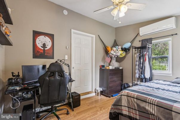 Bedroom, Home Office, Interior, Wood Texture Flooring