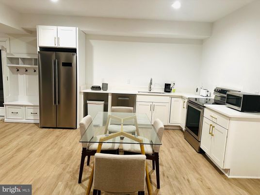Dining room, Interior, Kitchen, Recessed Lighting, Wood Texture Flooring