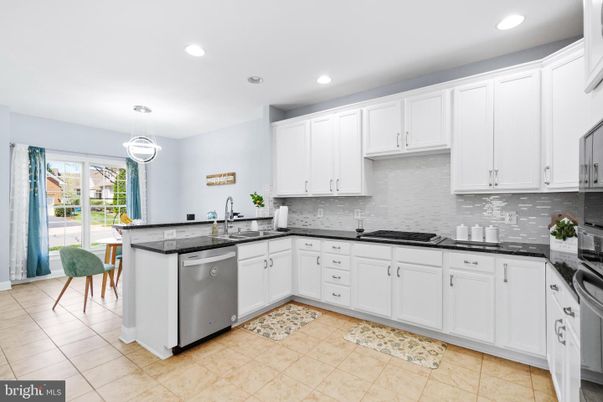Interior, Kitchen, Pendant Lights, Recessed Lighting