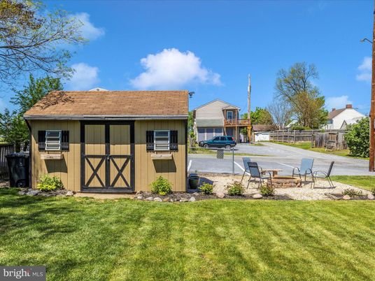 Backyard, Exterior, Playground