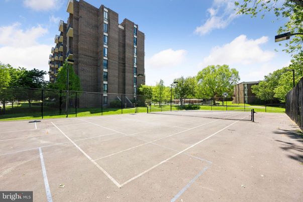 Exterior, Tennis Courts