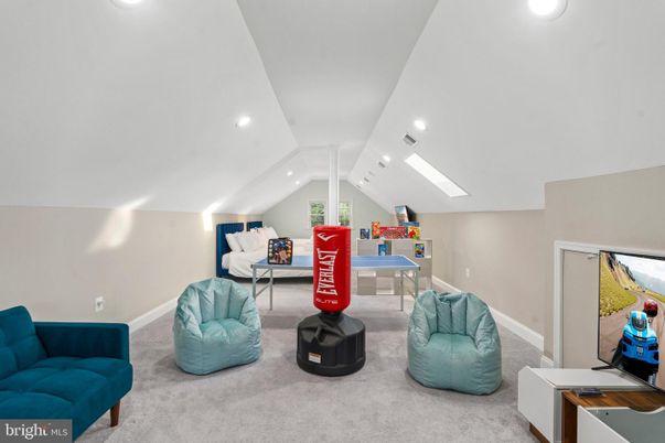 Game Room, Interior, Recessed Lighting