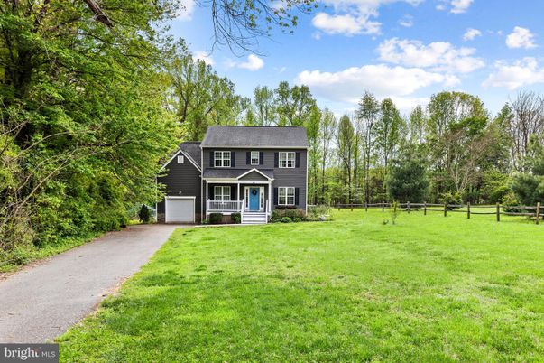 Attached, Backyard, Exterior, Facade, Georgian
