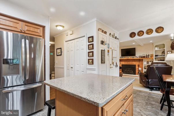 Fireplace, Interior, Kitchen, Living room, Recessed Lighting, Stainless Steel Appliances