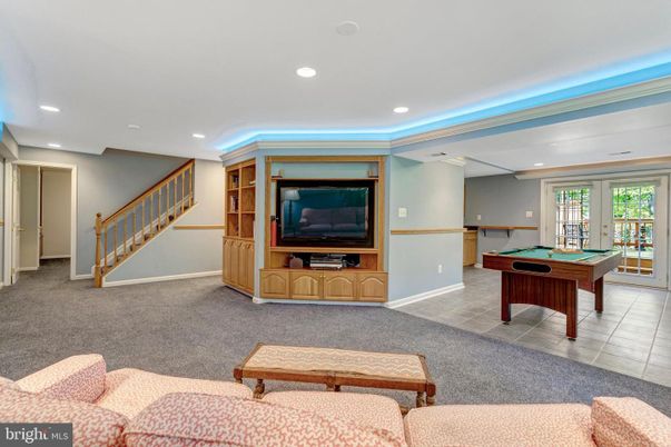 Billiard Table, Game Room, Interior, Recessed Lighting
