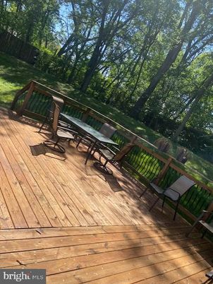 Exterior, Wood Texture Flooring