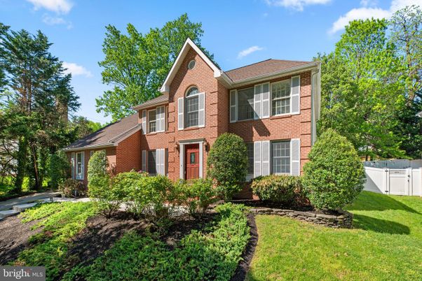 Exterior, Facade, Brick Facade, Brick Traditional