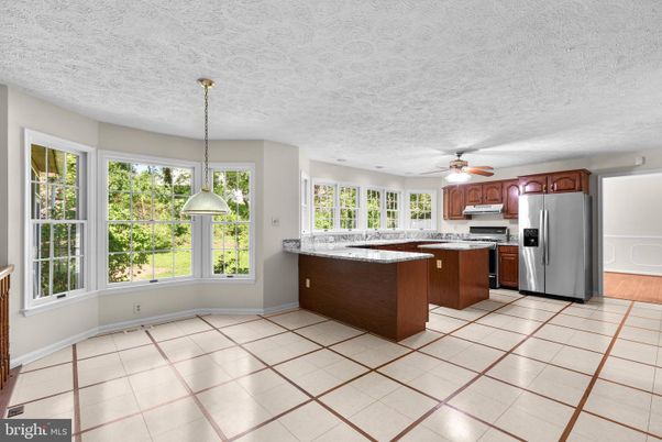 Interior, Kitchen, Pendant Lights, Stainless Steel Appliances