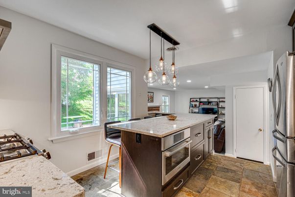 Interior, Kitchen, Pendant Lights, Recessed Lighting