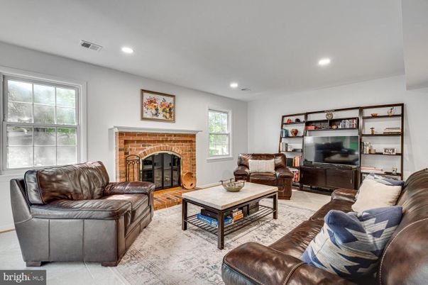 Fireplace, Interior, Living room, Recessed Lighting