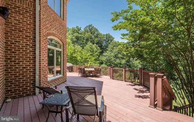 Exterior, Wood Texture Flooring