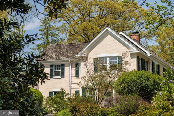 Exterior, Facade, Queen Anne Victorian