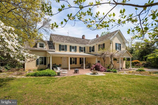 Backyard, Exterior, Facade, Farmhouse