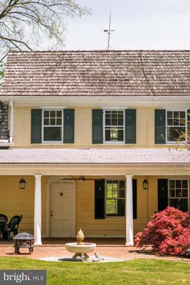 Exterior, Facade, Cape Cod