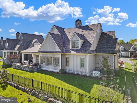 Exterior, Facade, Cape Cod