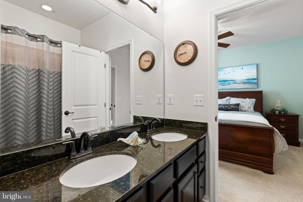 Bathroom, Bedroom, Dual Sink Vanities, Interior, Recessed Lighting