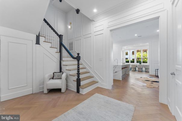 Interior, Pendant Lights, Recessed Lighting, Wood Texture Flooring