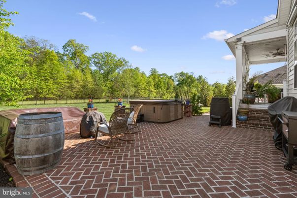 Exterior, Hot Tub