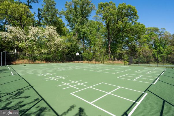 Exterior, Tennis Courts