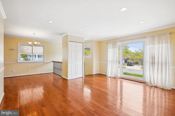 Chandelier, Empty room, Interior, Recessed Lighting, Wood Texture Flooring