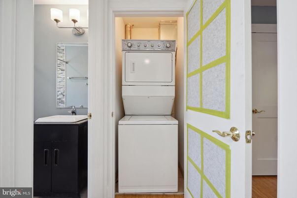 Bathroom, Interior, Utility Closets, Washer