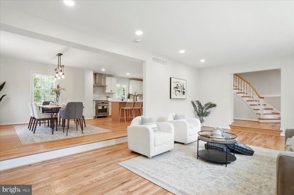 Dining room, Interior, Kitchen, Living room, Pendant Lights, Recessed Lighting, Stainless Steel Appliances, Wood Texture Flooring