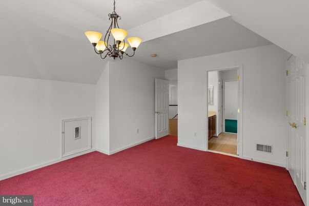 Chandelier, Empty room, Interior