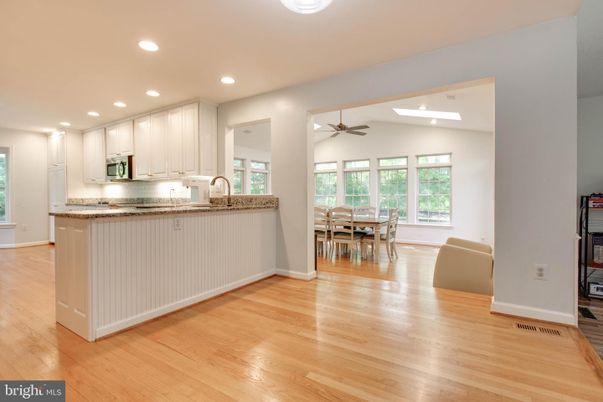 Dining room, Interior, Kitchen, Recessed Lighting, Wood Texture Flooring