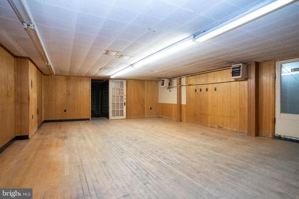 Empty room, Interior, Wood Texture Flooring, Wooden Walls