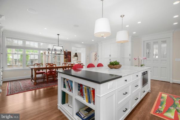 Dining room, Interior, Kitchen, Pendant Lights, Recessed Lighting, Wood Texture Flooring