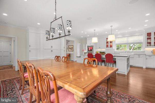 Dining room, Interior, Kitchen, Pendant Lights, Recessed Lighting, Wood Texture Flooring