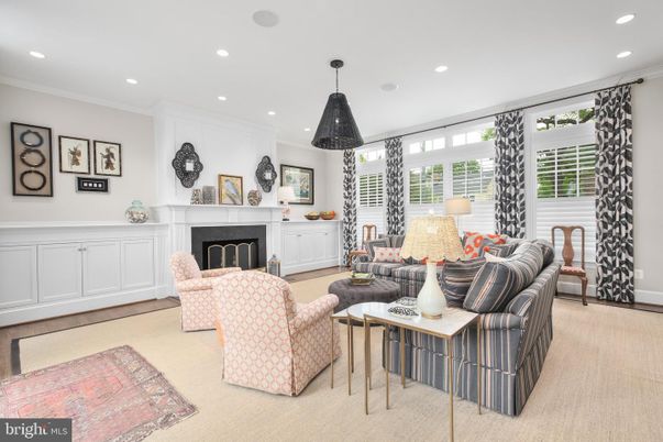 Fireplace, Interior, Living room, Pendant Lights, Recessed Lighting, Wood Texture Flooring