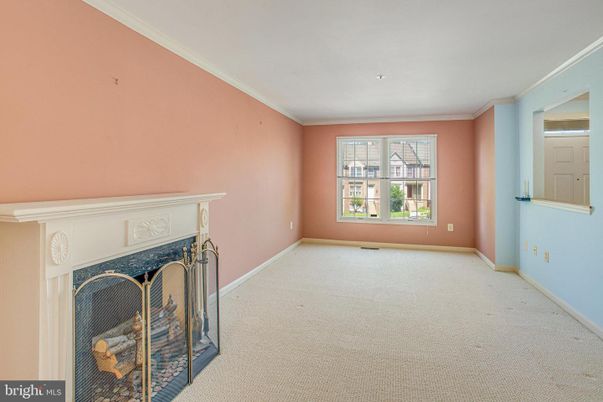 Empty room, Fireplace, Interior