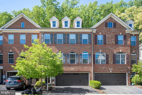 Attached, Exterior, Facade, Brick Facade, Rowhouse