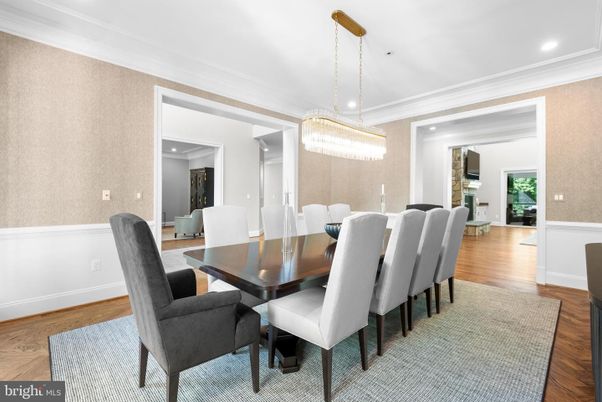Chandelier, Dining room, Interior, Recessed Lighting, Wood Texture Flooring