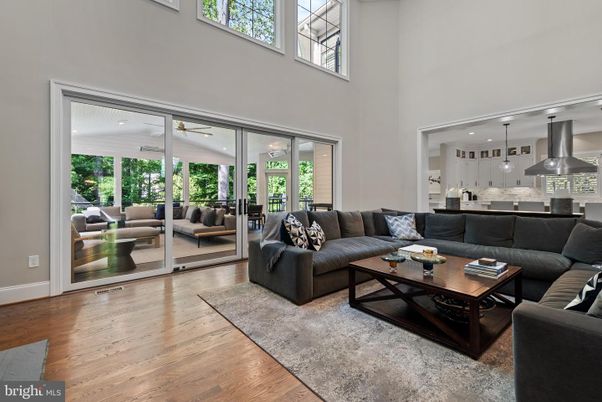 Interior, Kitchen, Living room, Pendant Lights, Recessed Lighting, Wood Texture Flooring